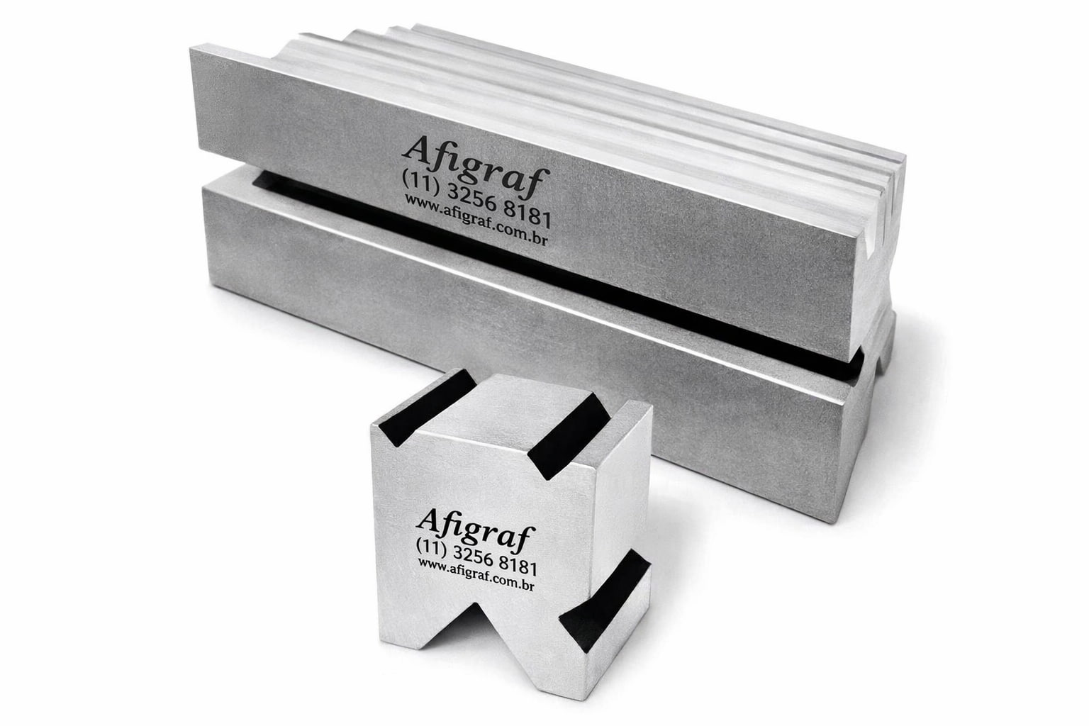 Ferramentas de dobra para máxima precisão em chapas finas